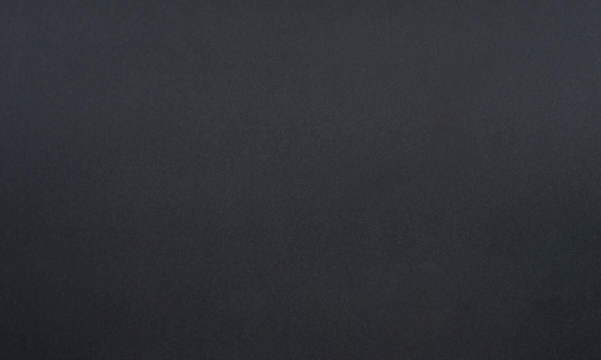Кварц Jet Black ST06